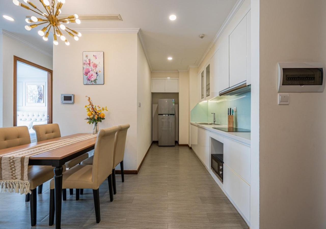 Vinhomes Landmark Apt Renovation 2025 By Bevista Ho Chi Minh City Exterior photo